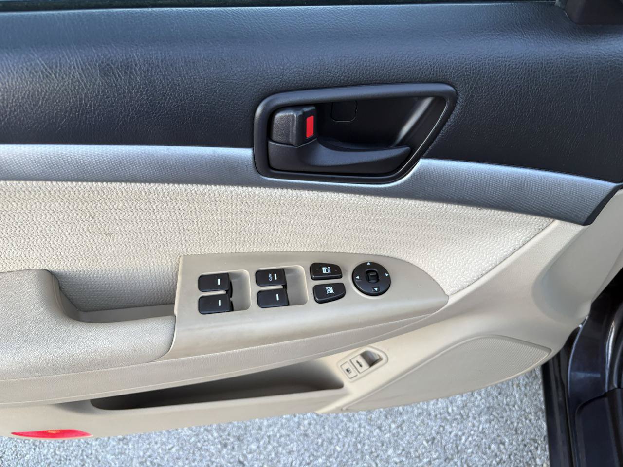 Used 2010 Hyundai Sonata GLS FWD image 11