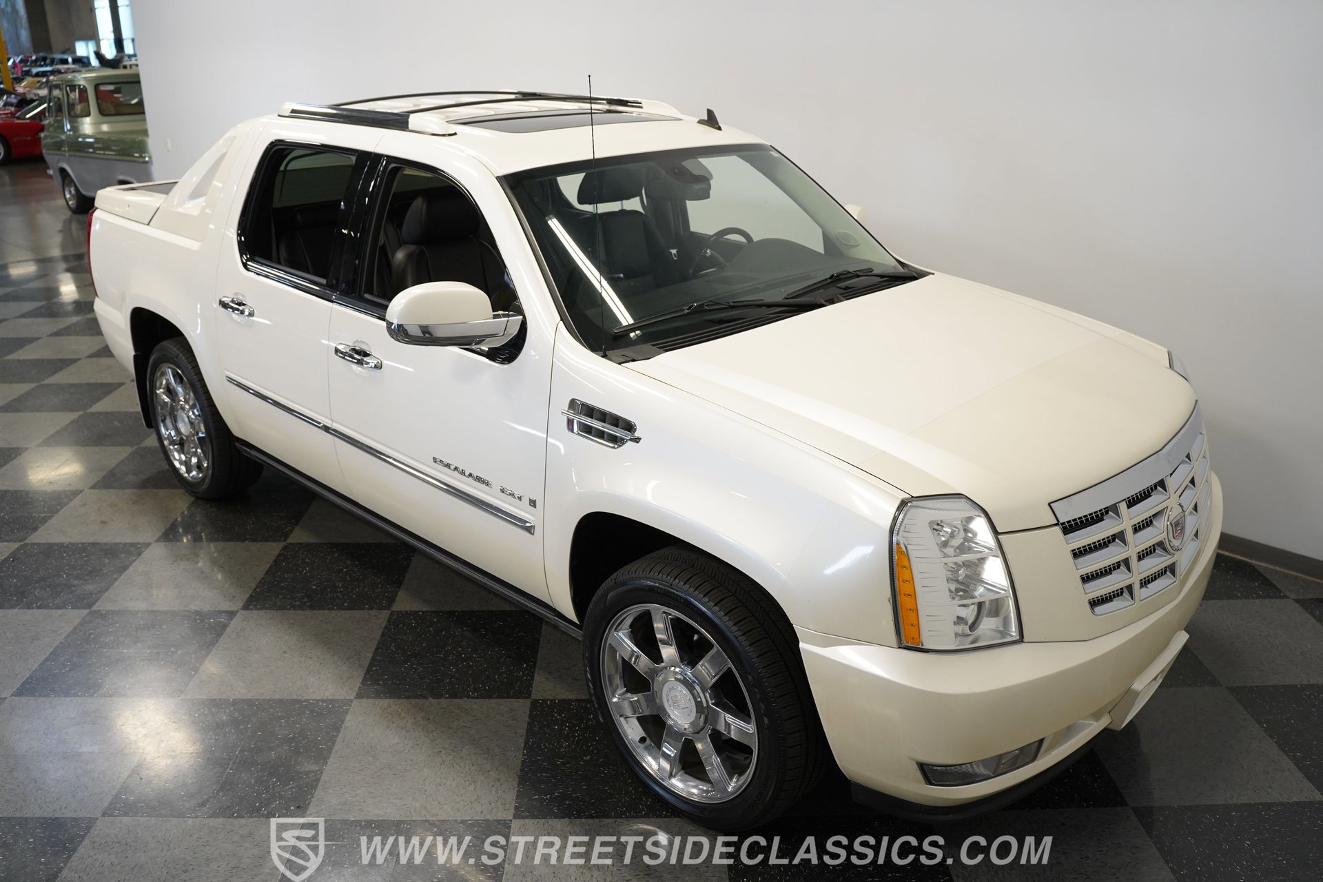 Used 2009 Cadillac Escalade EXT image 21
