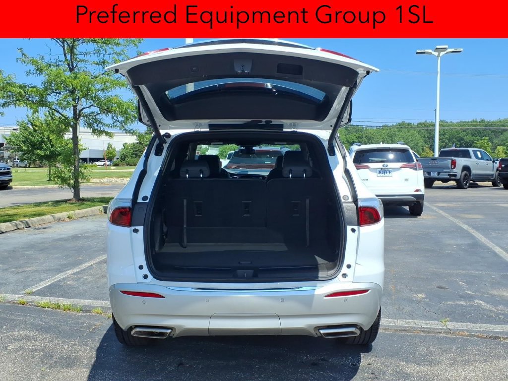 Certified 2024 Buick Enclave Essence FWD image 13