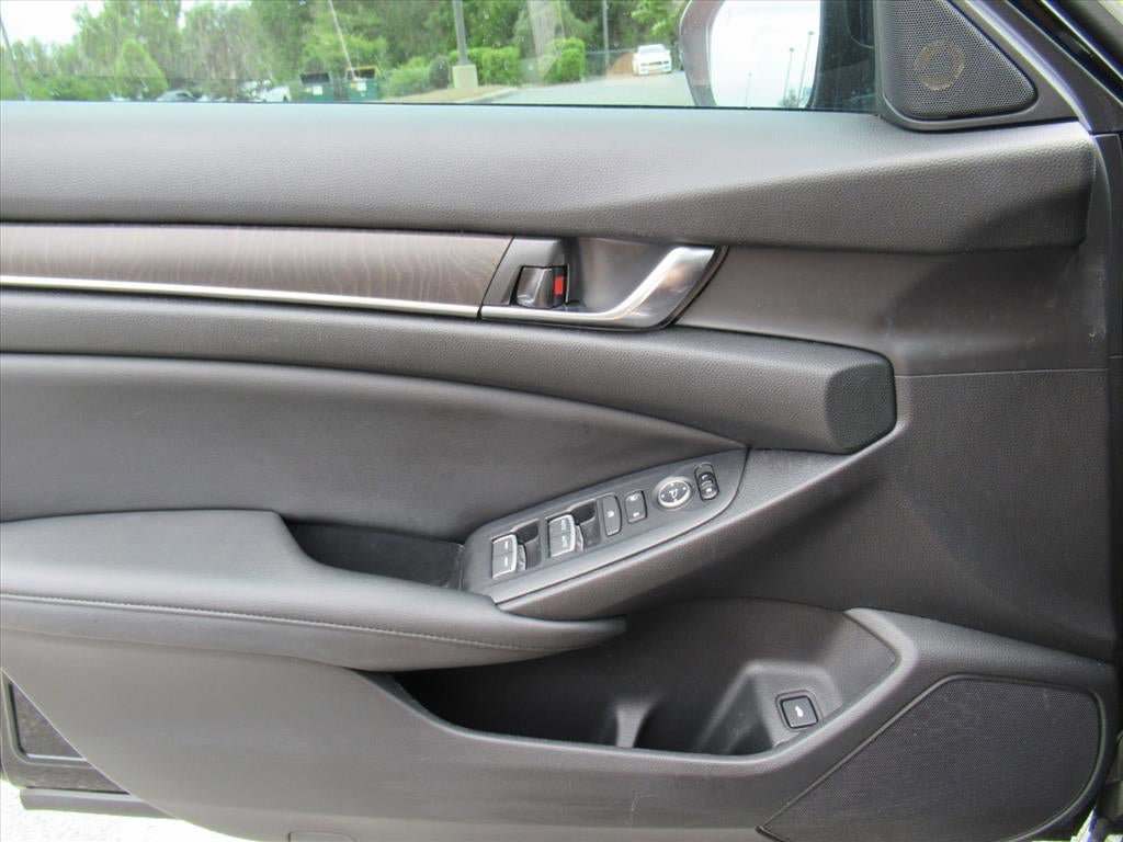 Used 2019 Honda Accord EX image 20
