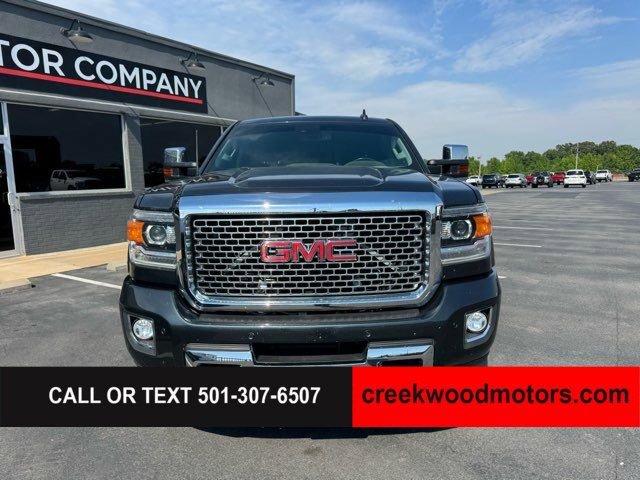 Used 2017 GMC Sierra 2500 Denali w/ Suspension Package, Off-Road AWD/4WD image 16