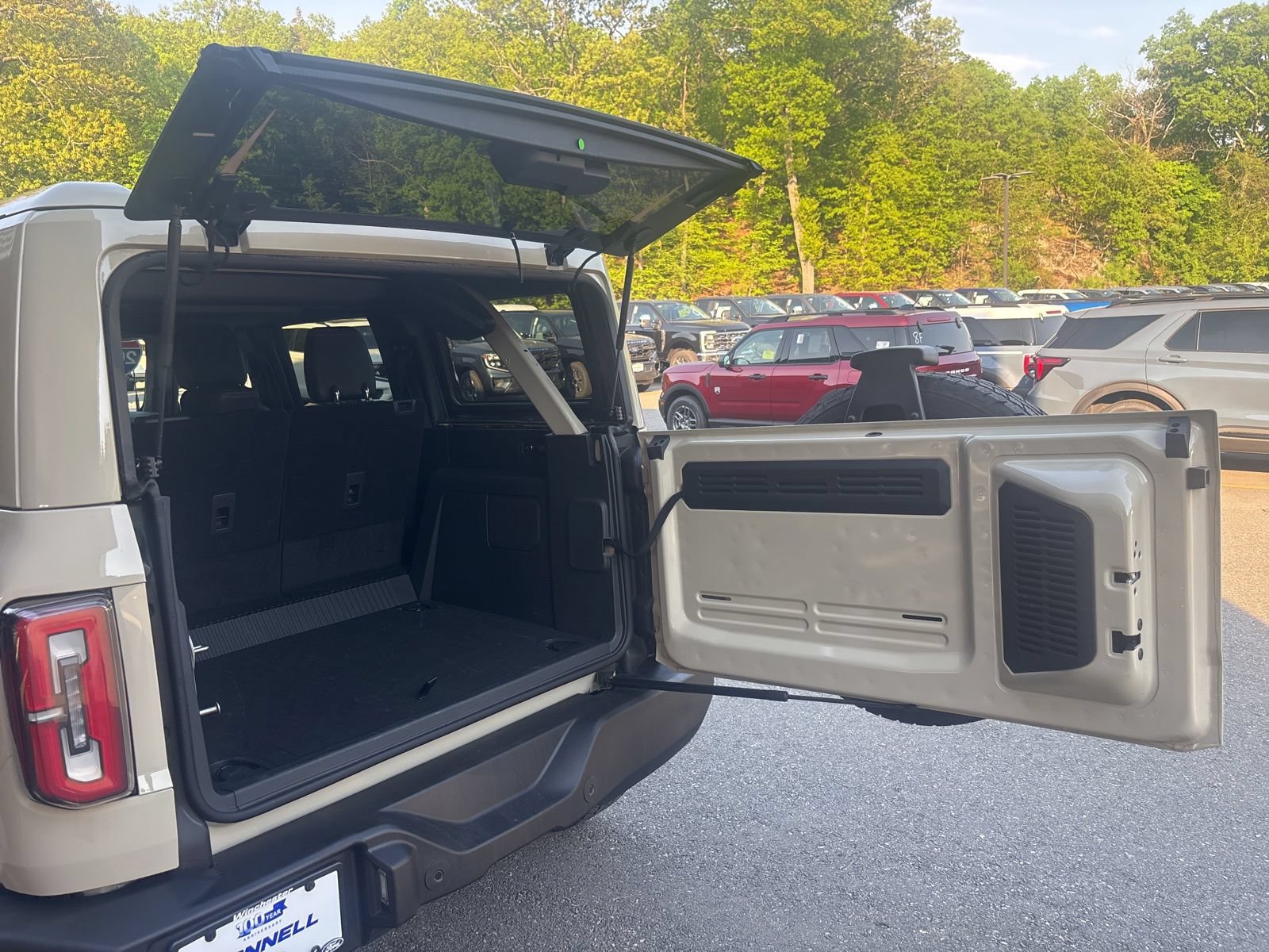Used 2025 Ford Bronco Outer Banks AWD/4WD image 40