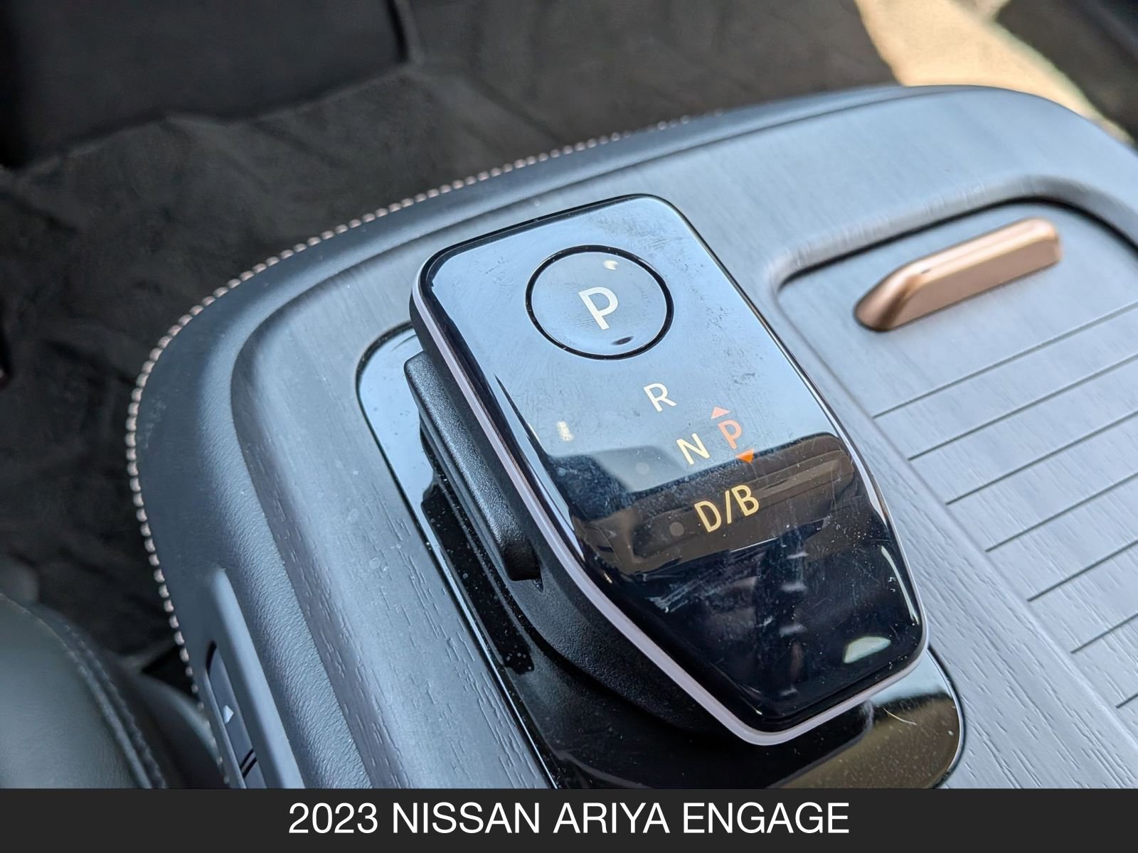 Used 2023 Nissan Ariya FWD image 16