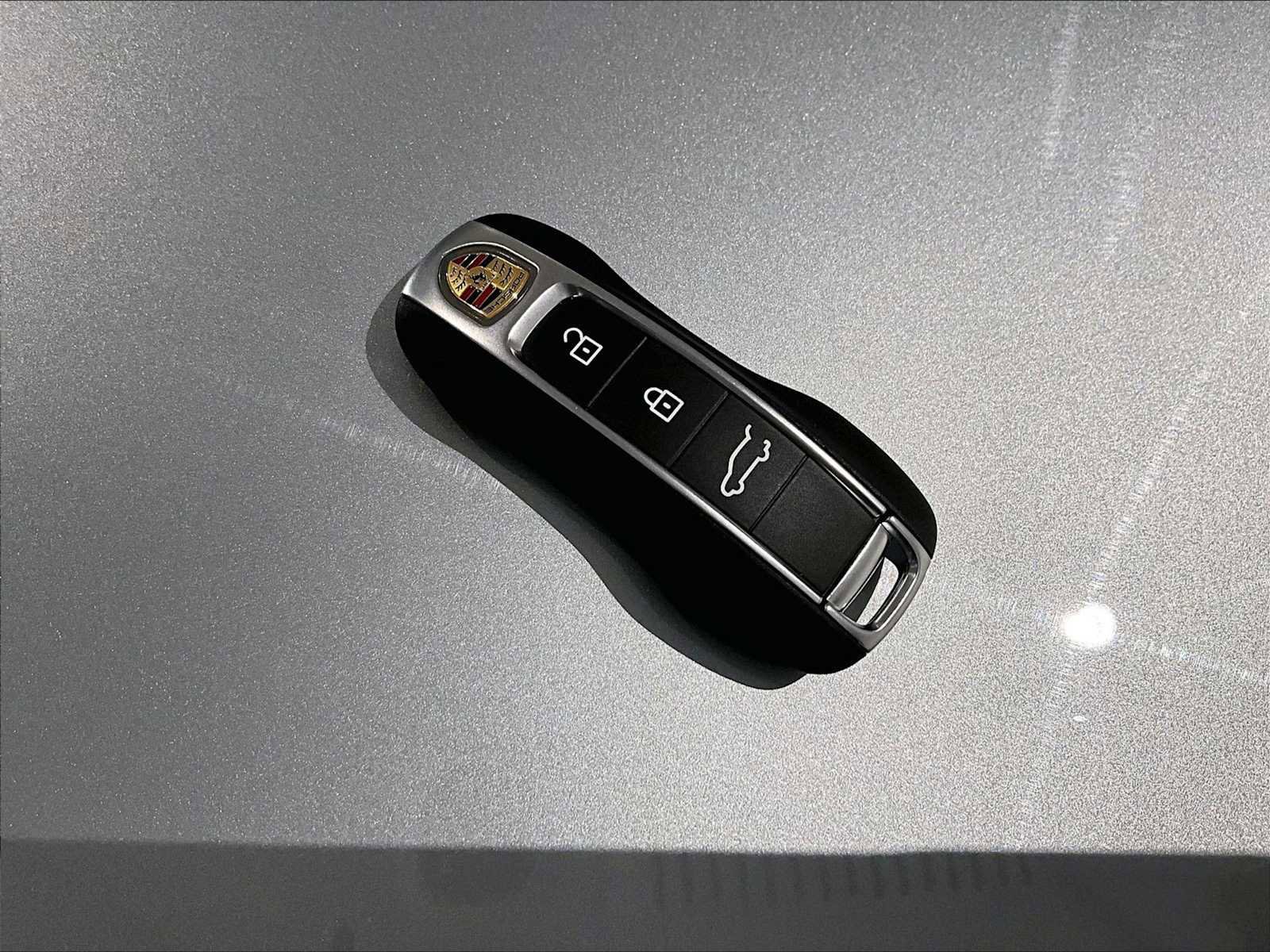 Used 2025 Porsche Cayenne S image 36