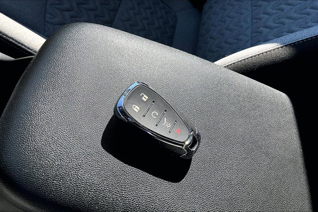 Used 2024 Chevrolet Equinox LT image 38