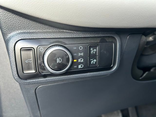 Used 2025 Ford Explorer Active w/ Active Comfort Package image 25
