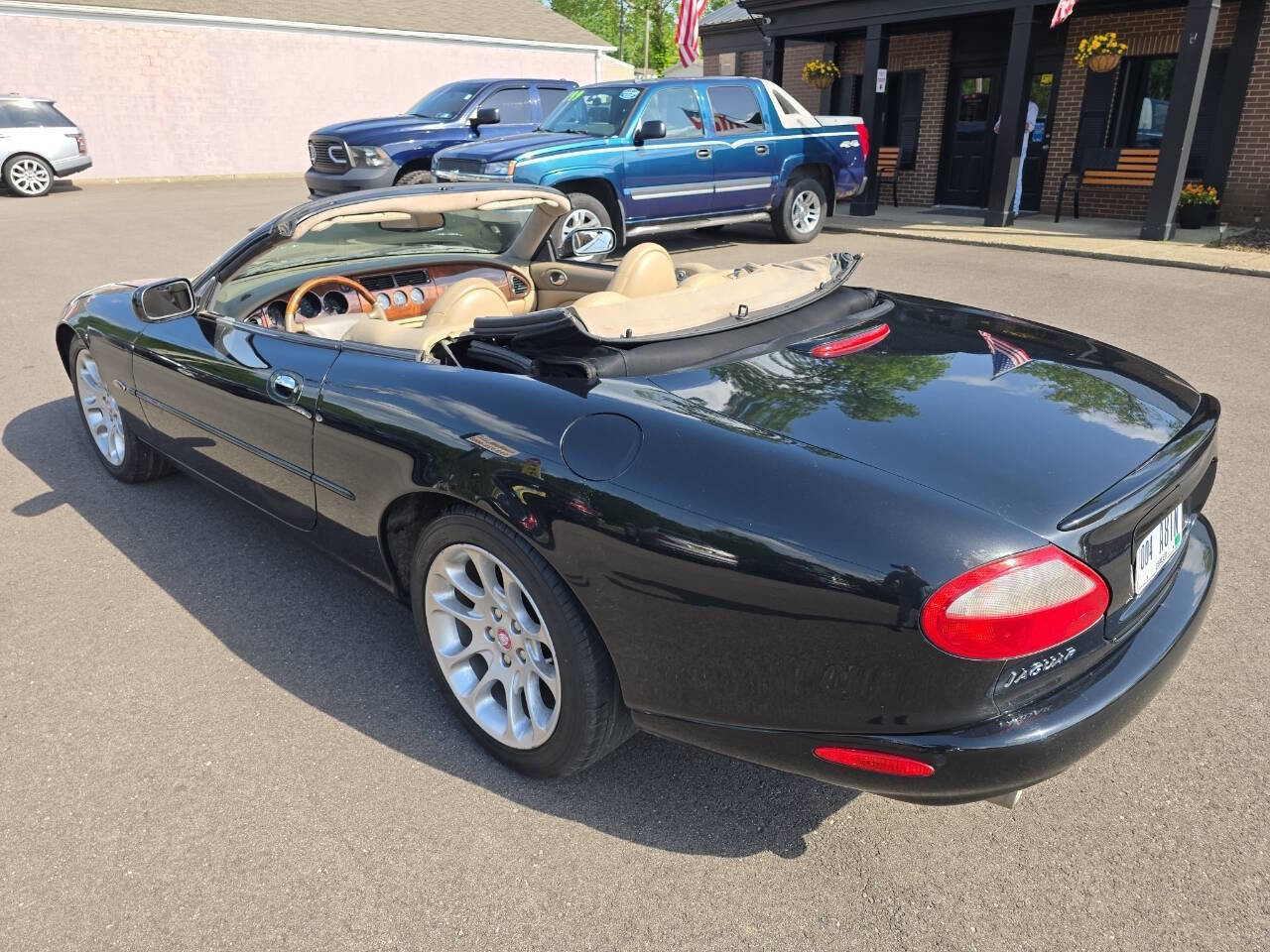 Used 2000 Jaguar XK8 Convertible image 4