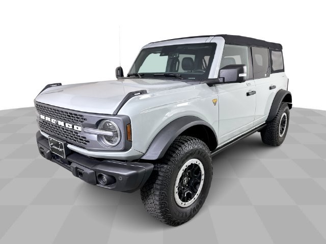 Used 2023 Ford Bronco Badlands w/ Sasquatch Package AWD/4WD image 4
