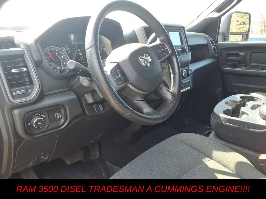 Used 2024 RAM 3500 Tradesman w/ Chrome Appearance Group AWD/4WD image 16