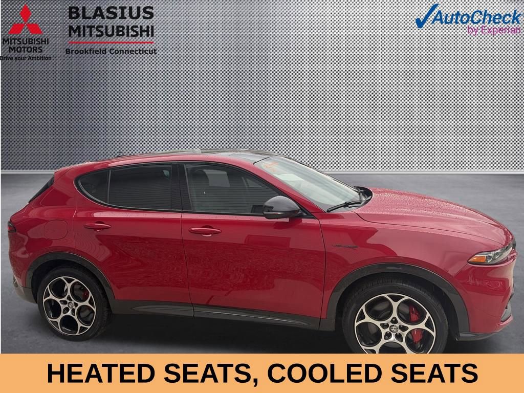 Used 2024 Alfa Romeo Tonale Veloce AWD/4WD image 7