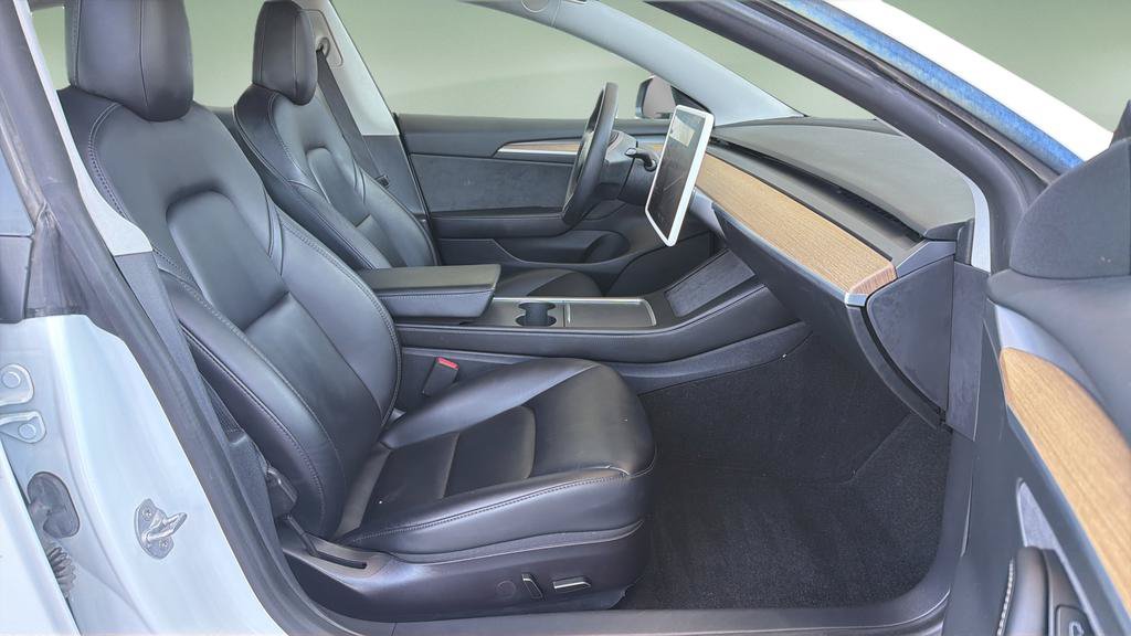 Used 2021 Tesla Model 3 Standard Range Plus RWD image 11
