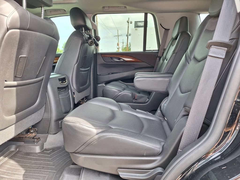 Used 2020 Cadillac Escalade Premium Luxury RWD image 15