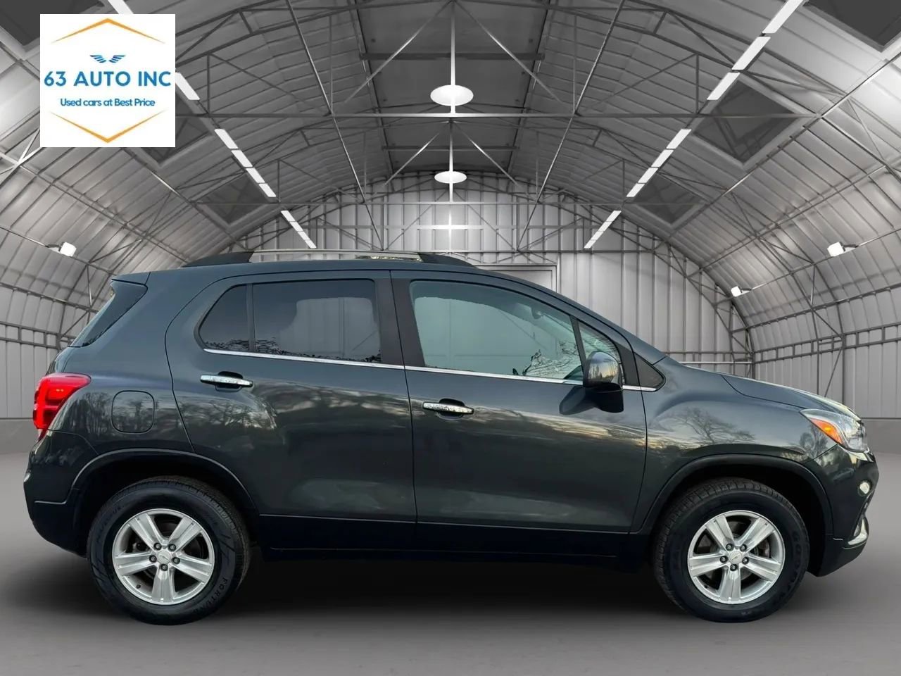 Used 2017 Chevrolet Trax LT w/ LT Convenience Package image 6