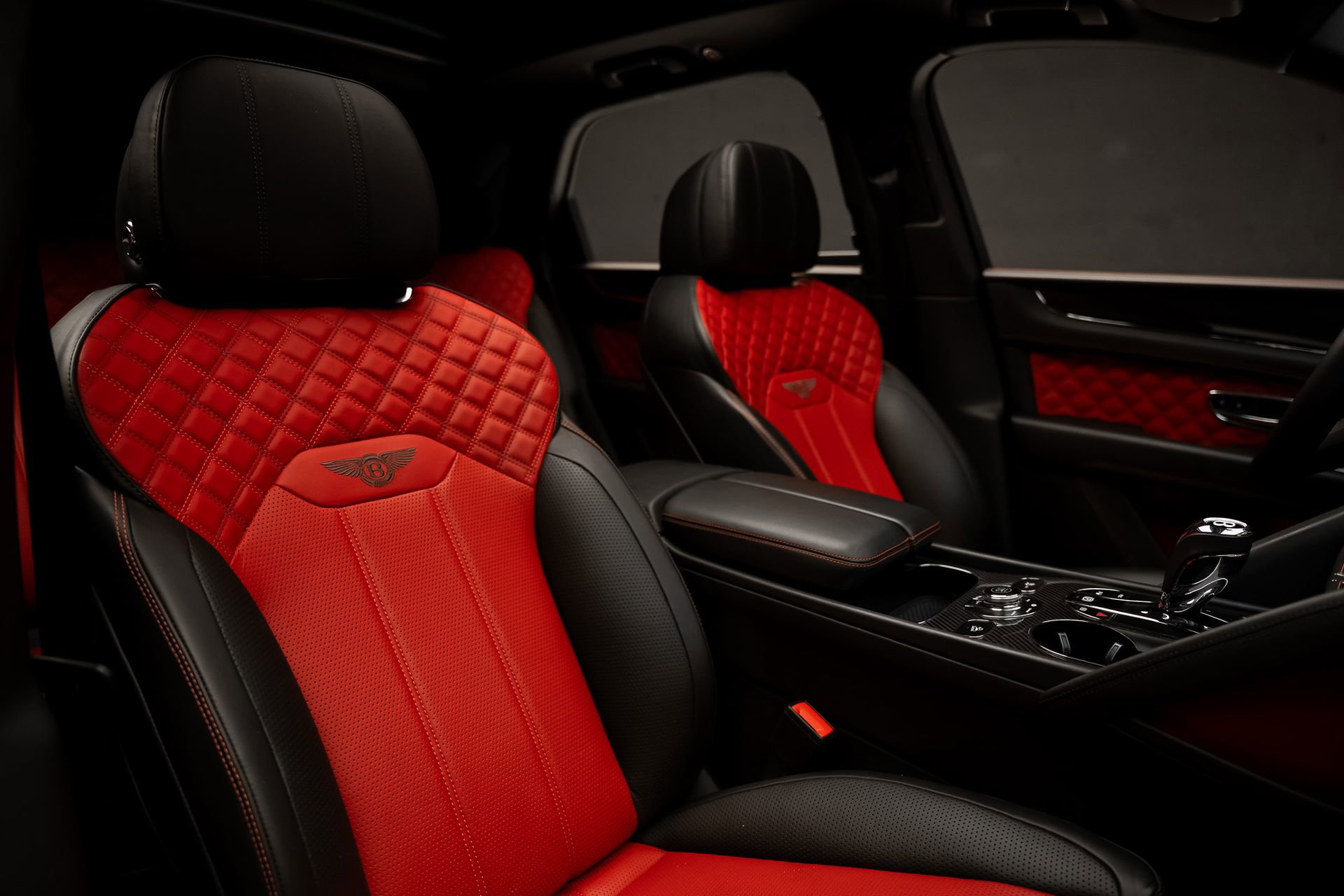 Used 2021 Bentley Bentayga AWD/4WD image 60