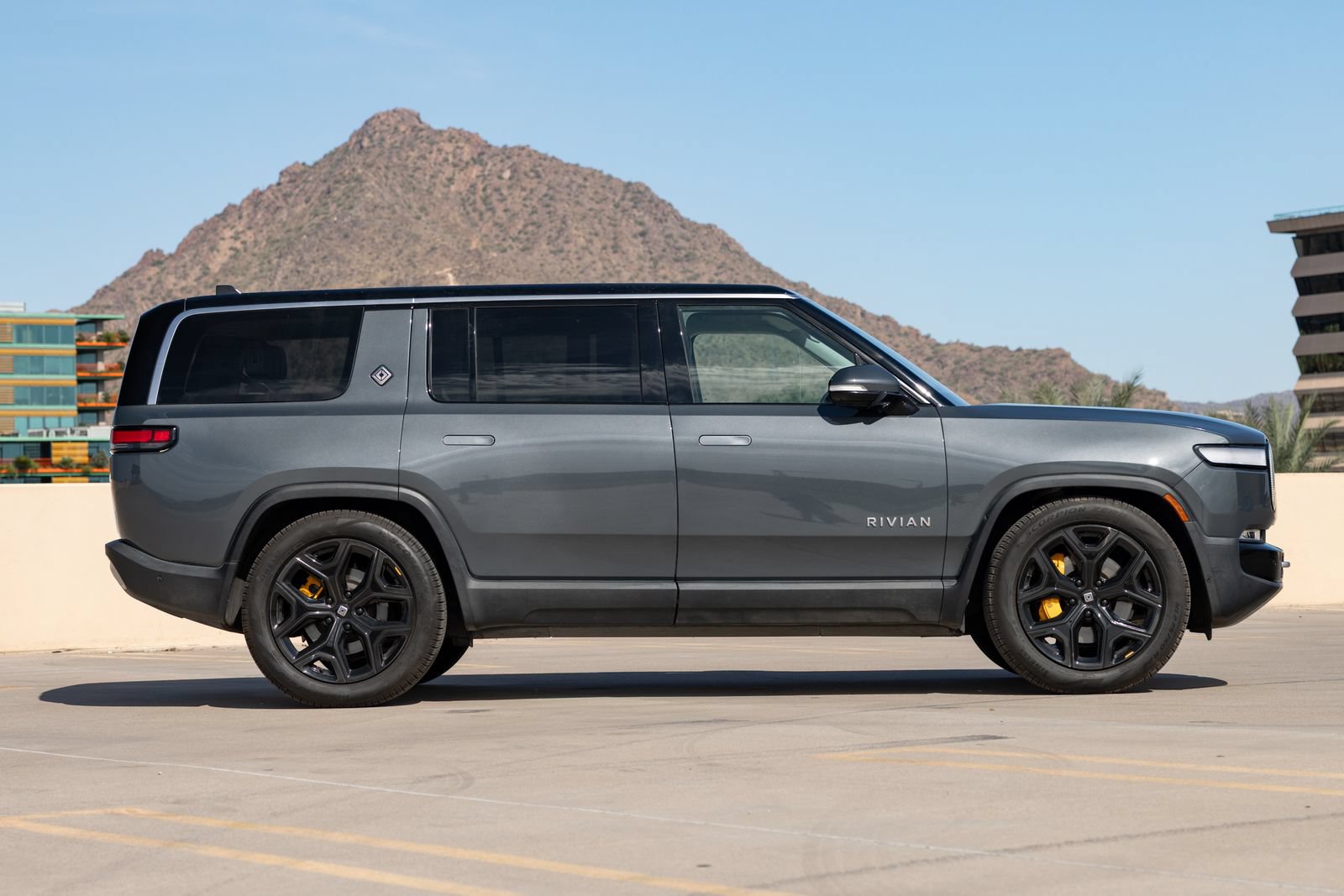 Used 2023 Rivian R1S Adventure AWD/4WD image 60