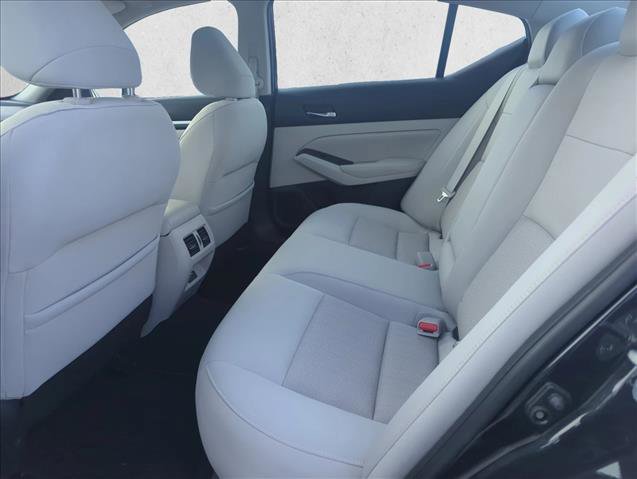 Used 2019 Nissan Altima 2.5 SV image 26