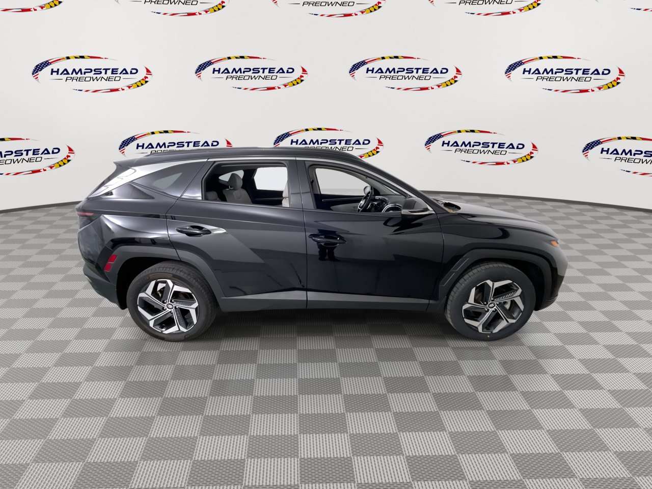 Used 2023 Hyundai Tucson Limited w/ Winter Package AWD/4WD image 9