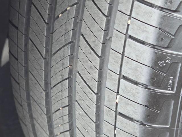 Used 2023 Chevrolet Equinox LT FWD image 10