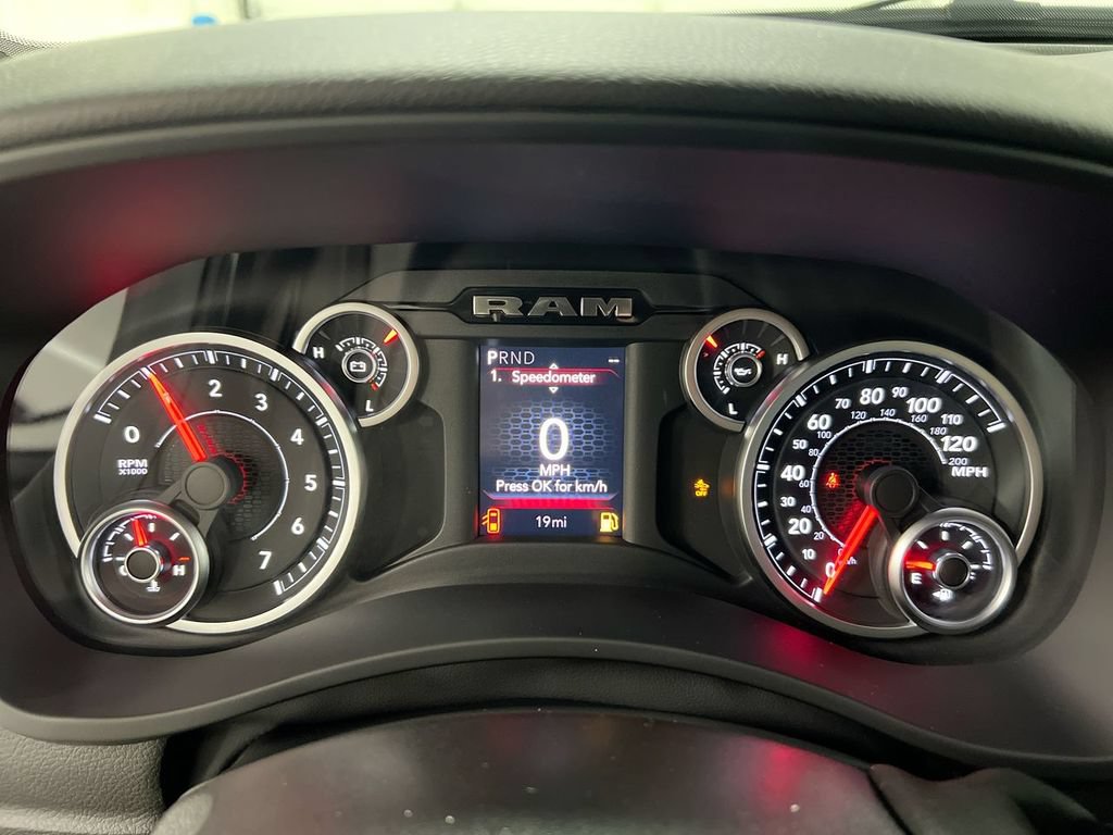 New 2026 RAM 2500 Big Horn AWD/4WD image 12