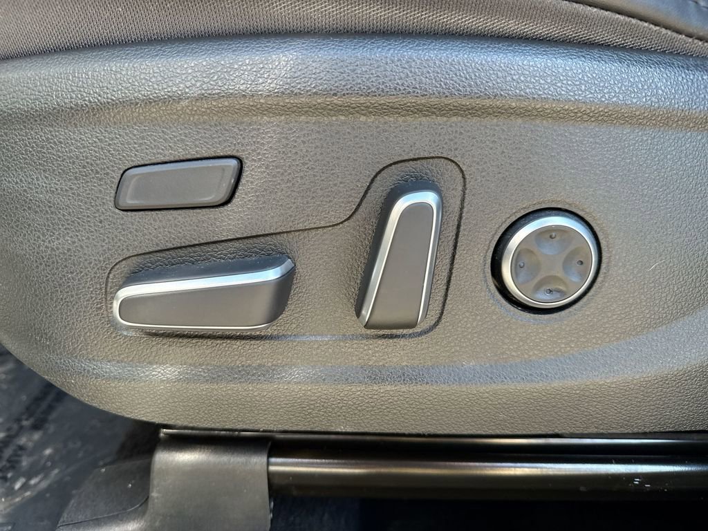 Used 2023 Hyundai Santa Fe Calligraphy image 14