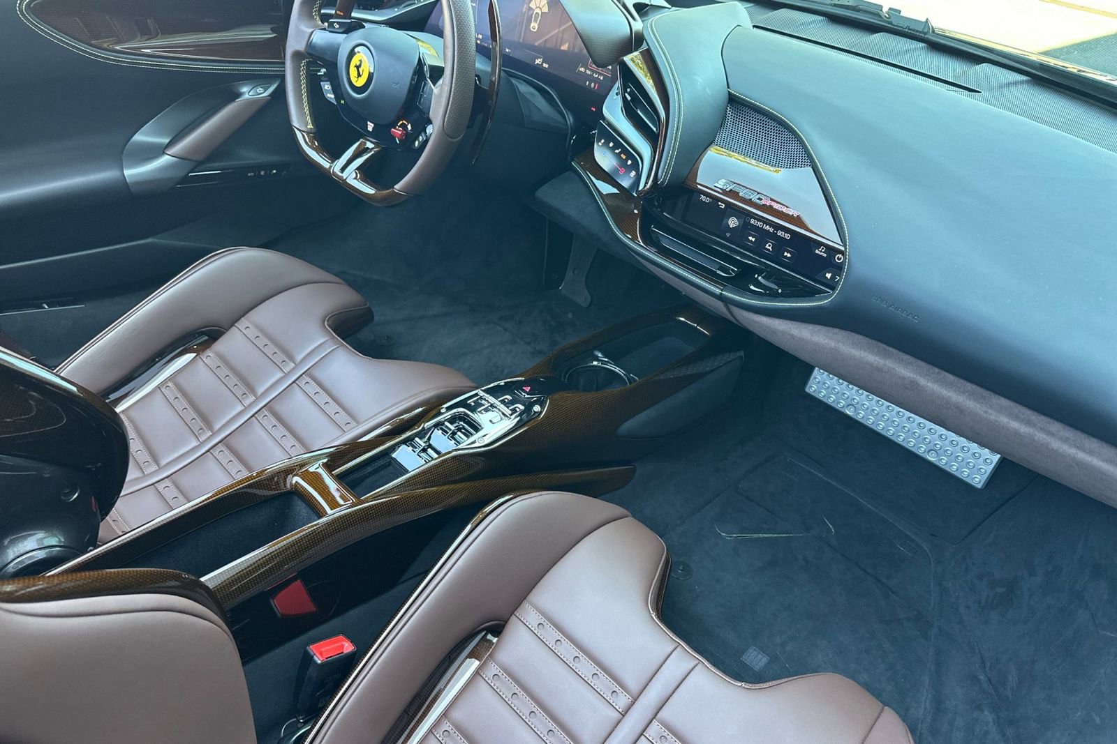 Used 2023 Ferrari SF90 Spider AWD/4WD image 17