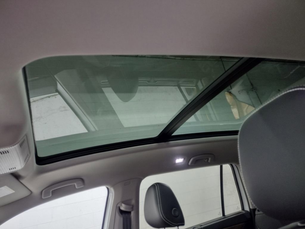 New 2026 Volkswagen Atlas Peak Edition AWD/4WD image 24