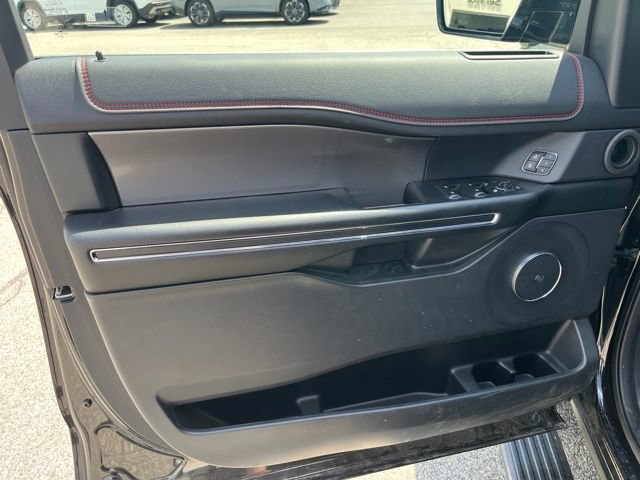 Used 2021 Ford Expedition Limited AWD/4WD image 10