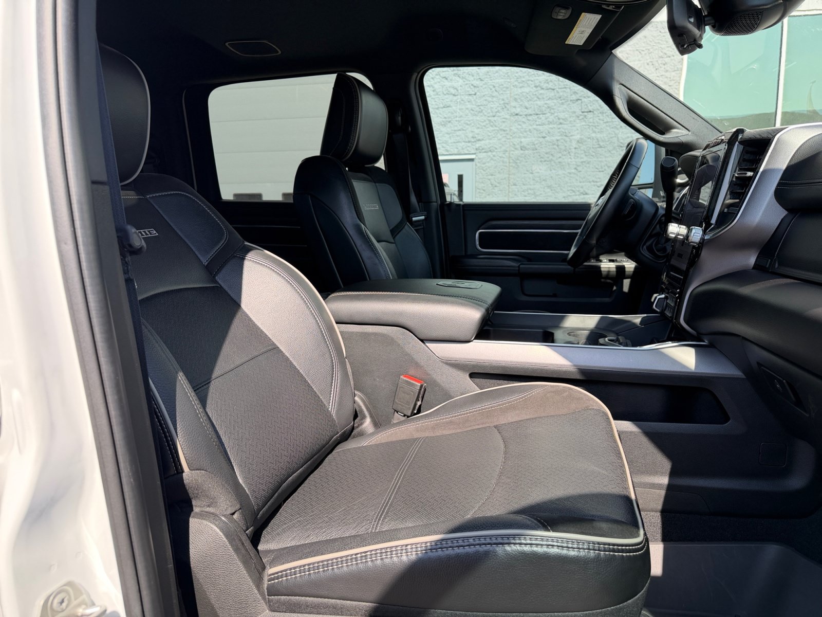 Used 2024 RAM 2500 Laramie w/ Night Edition AWD/4WD image 30