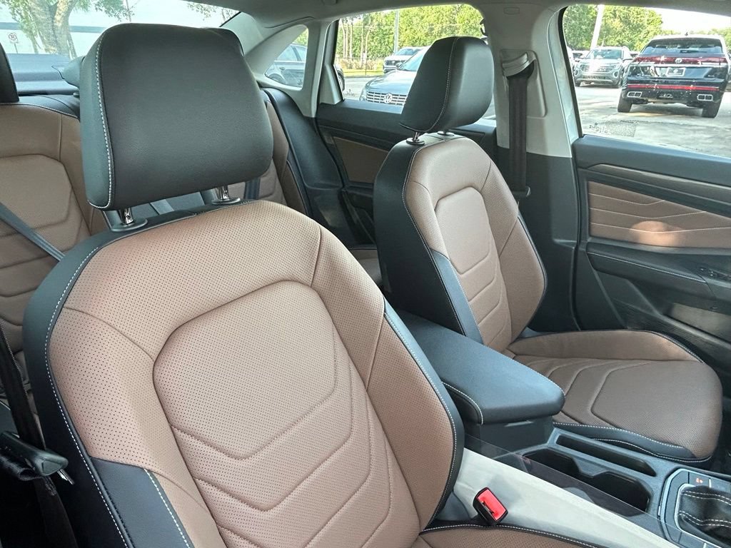 New 2026 Volkswagen Jetta SEL FWD image 40