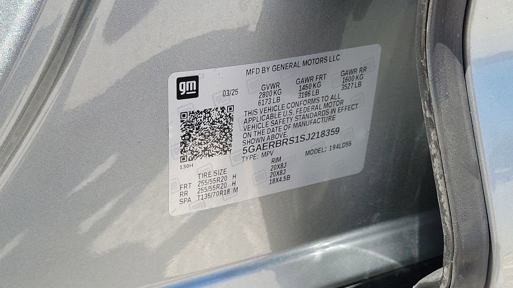 Certified 2025 Buick Enclave Sport Touring image 27