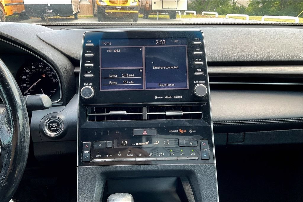 Used 2019 Toyota Avalon XLE FWD image 19