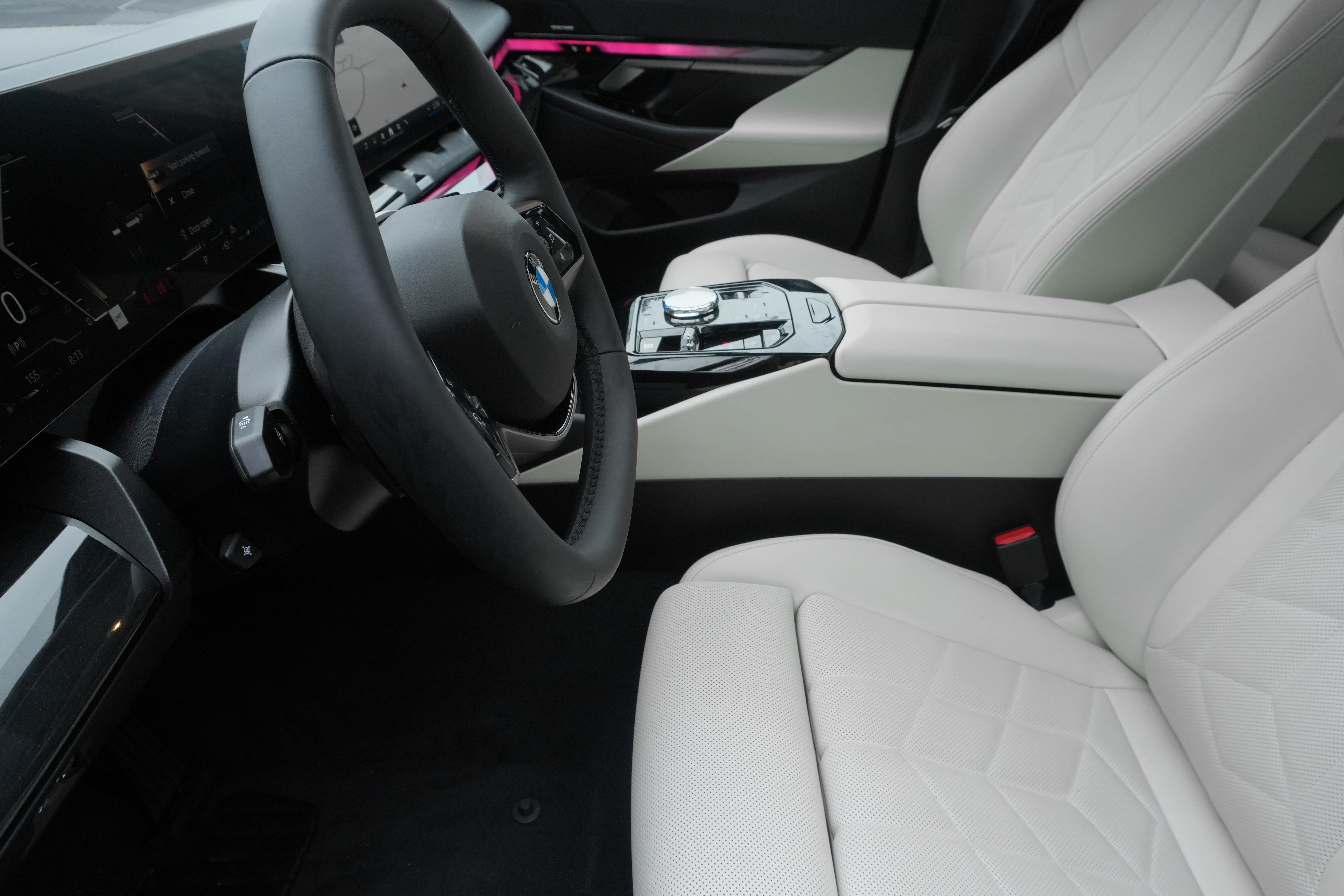 Certified 2026 BMW 540i xDrive AWD/4WD image 6