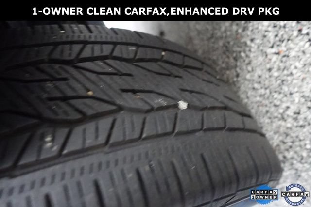 Used 2024 Chevrolet Traverse RS FWD image 36