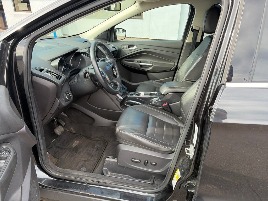 Used 2014 Ford Escape Titanium w/ Equipment Group 401A AWD/4WD image 14