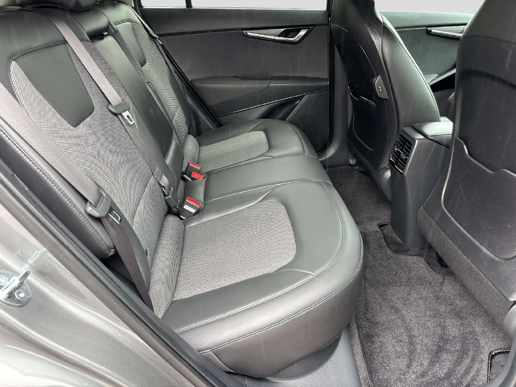 Used 2024 Kia Niro Wind FWD image 13