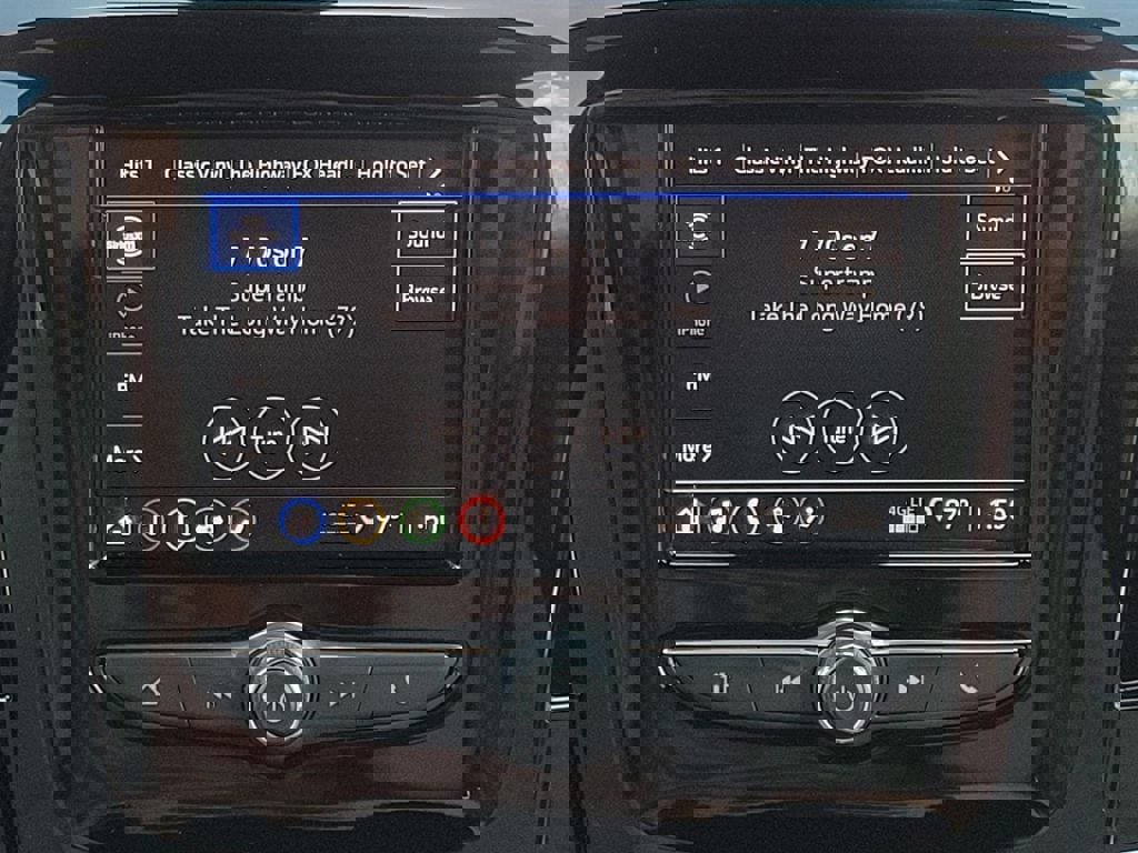 Used 2023 Chevrolet Traverse LS image 18