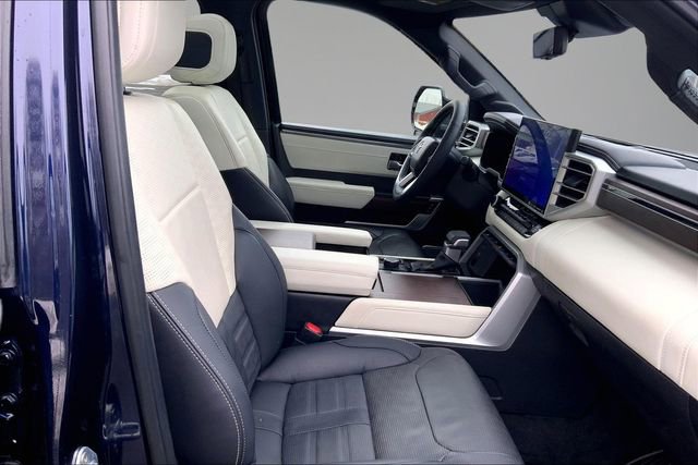 Used 2024 Toyota Sequoia Capstone image 7