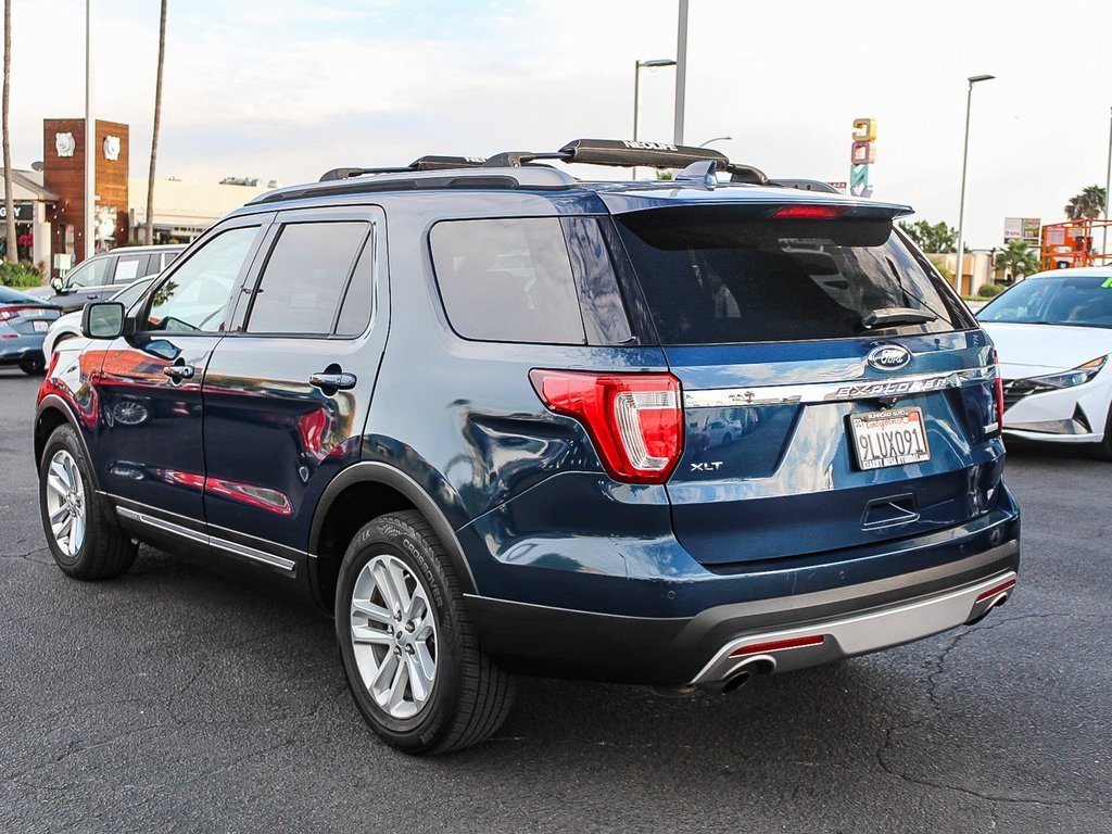 Used 2017 Ford Explorer XLT w/ Equipment Group 202A image 7