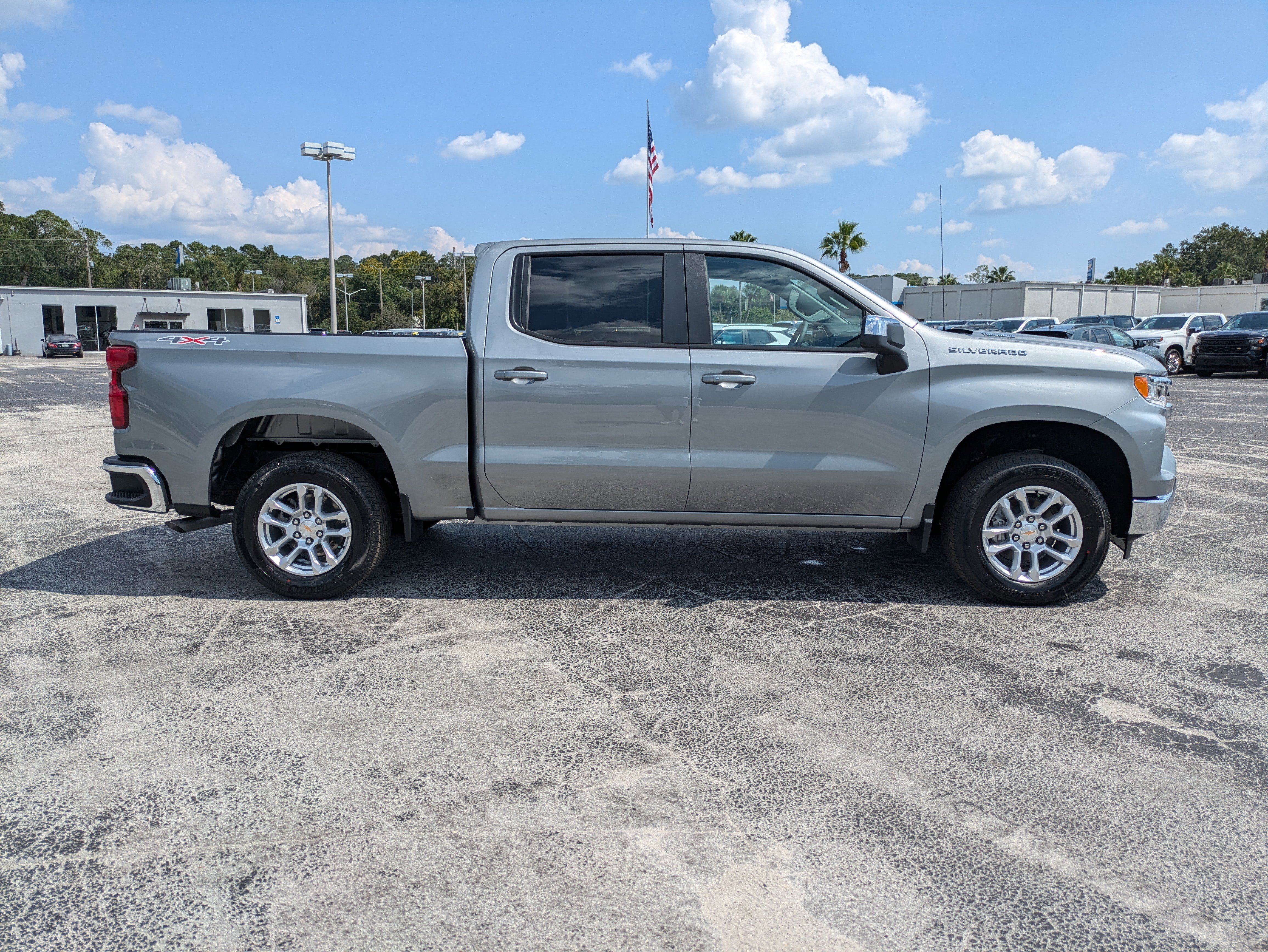 New 2026 Chevrolet Silverado 1500 LT image 3