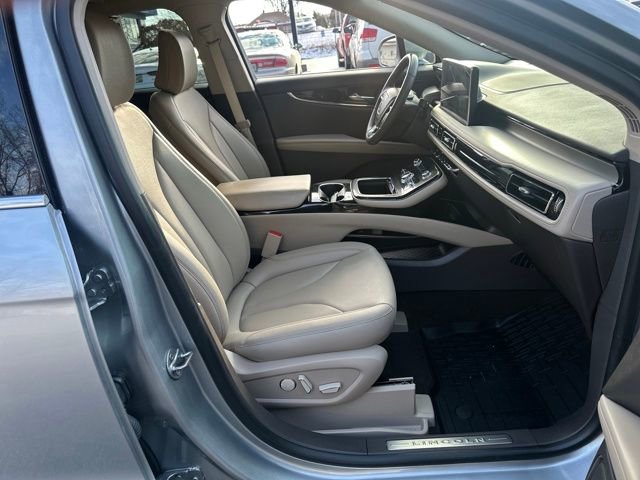 Certified 2023 Lincoln Nautilus AWD w/ Premium Package image 12