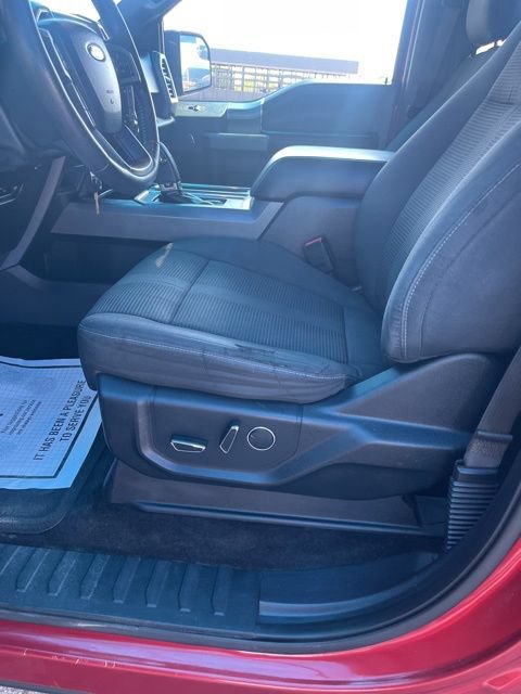 Used 2016 Ford F150 XLT w/ Equipment Group 302A Luxury AWD/4WD image 11