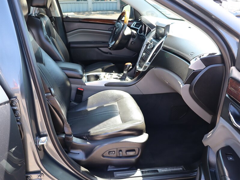 Used 2011 Cadillac SRX Premium AWD/4WD image 9