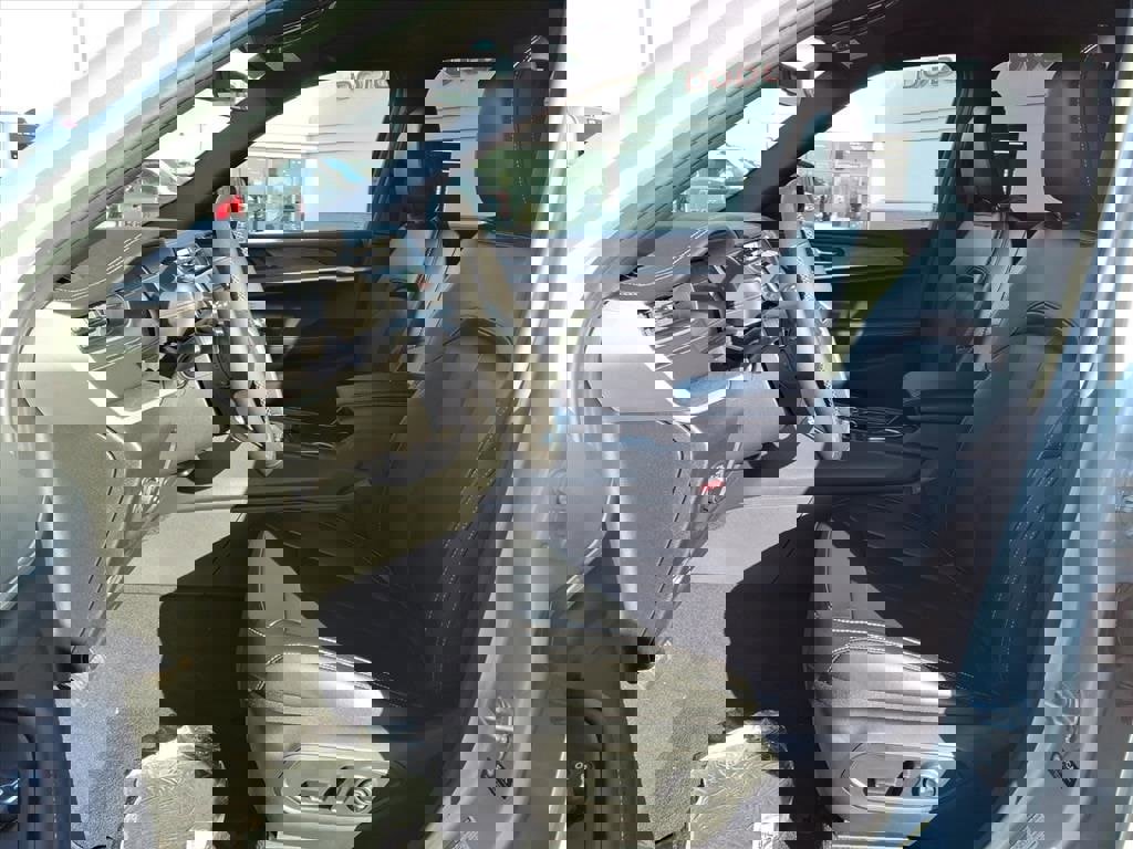 New 2025 Jeep Grand Cherokee Limited w/ Trailer Tow Package image 4