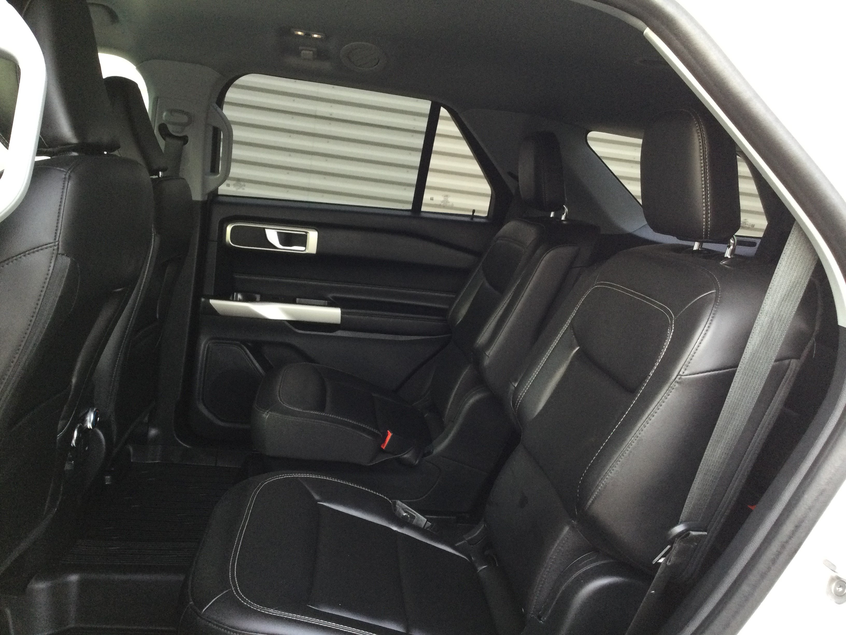 Used 2023 Ford Explorer XLT w/ Equipment Group 202A AWD/4WD image 7