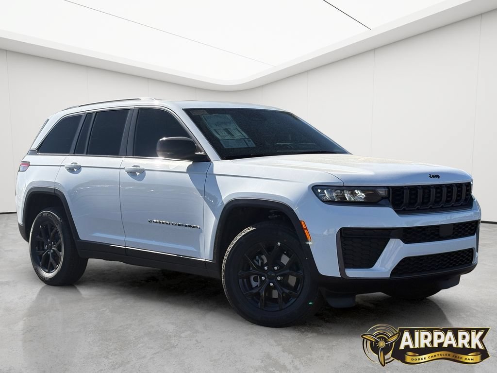 New 2026 Jeep Grand Cherokee Altitude AWD/4WD image 2