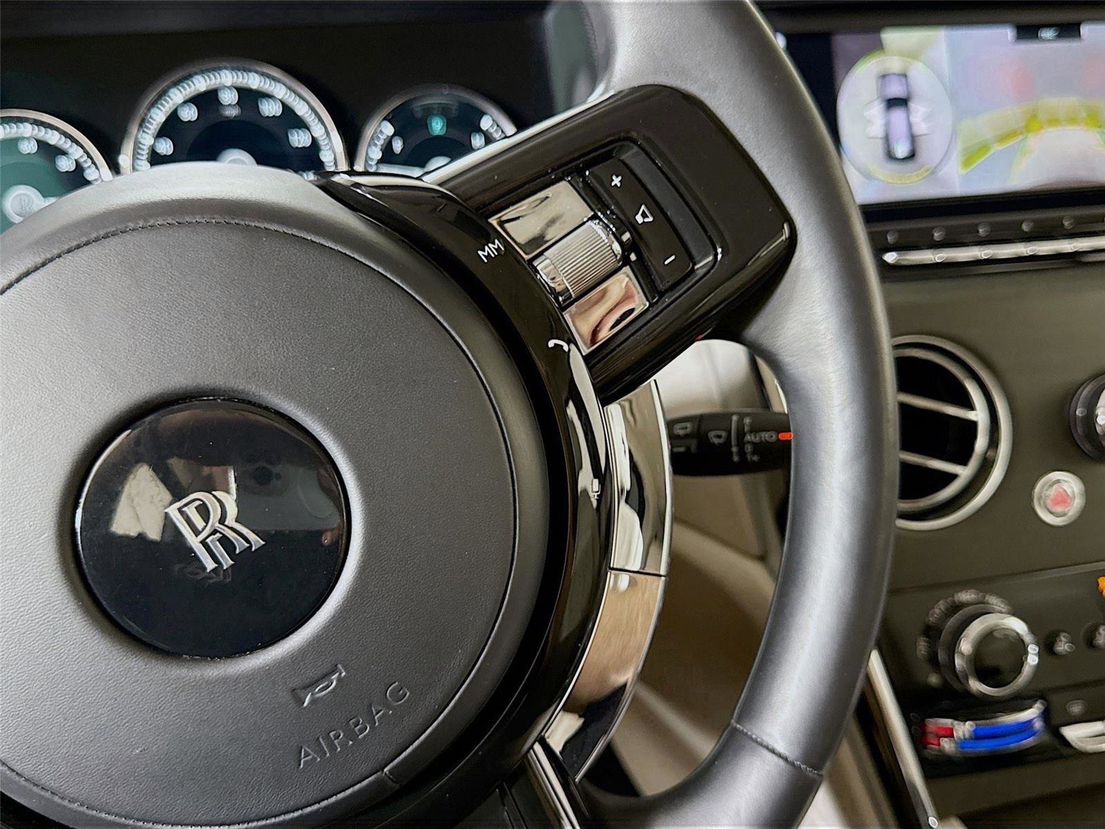 Used 2021 Rolls-Royce Cullinan image 23