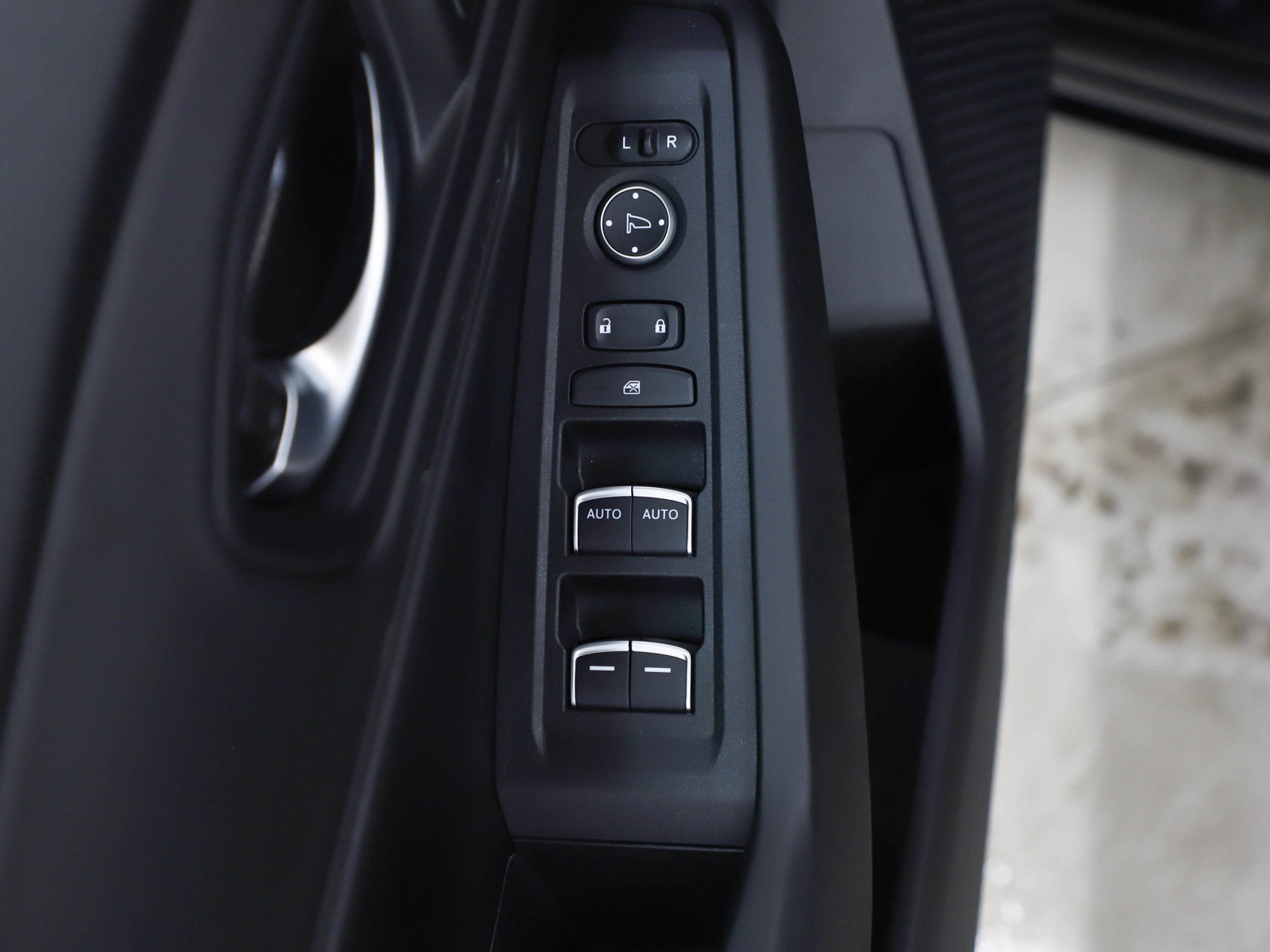 Used 2024 Honda Accord EX-L image 17