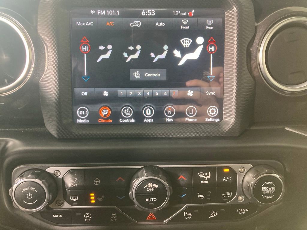Used 2020 Jeep Wrangler Unlimited Sahara AWD/4WD image 8