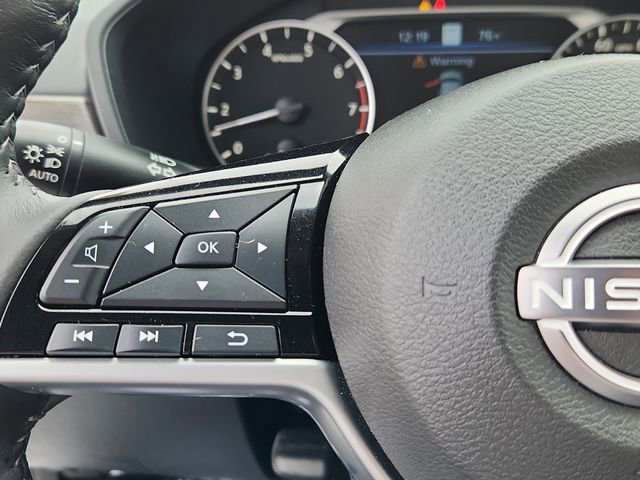 Used 2024 Nissan Altima 2.5 SV w/ SV Premium Package image 17