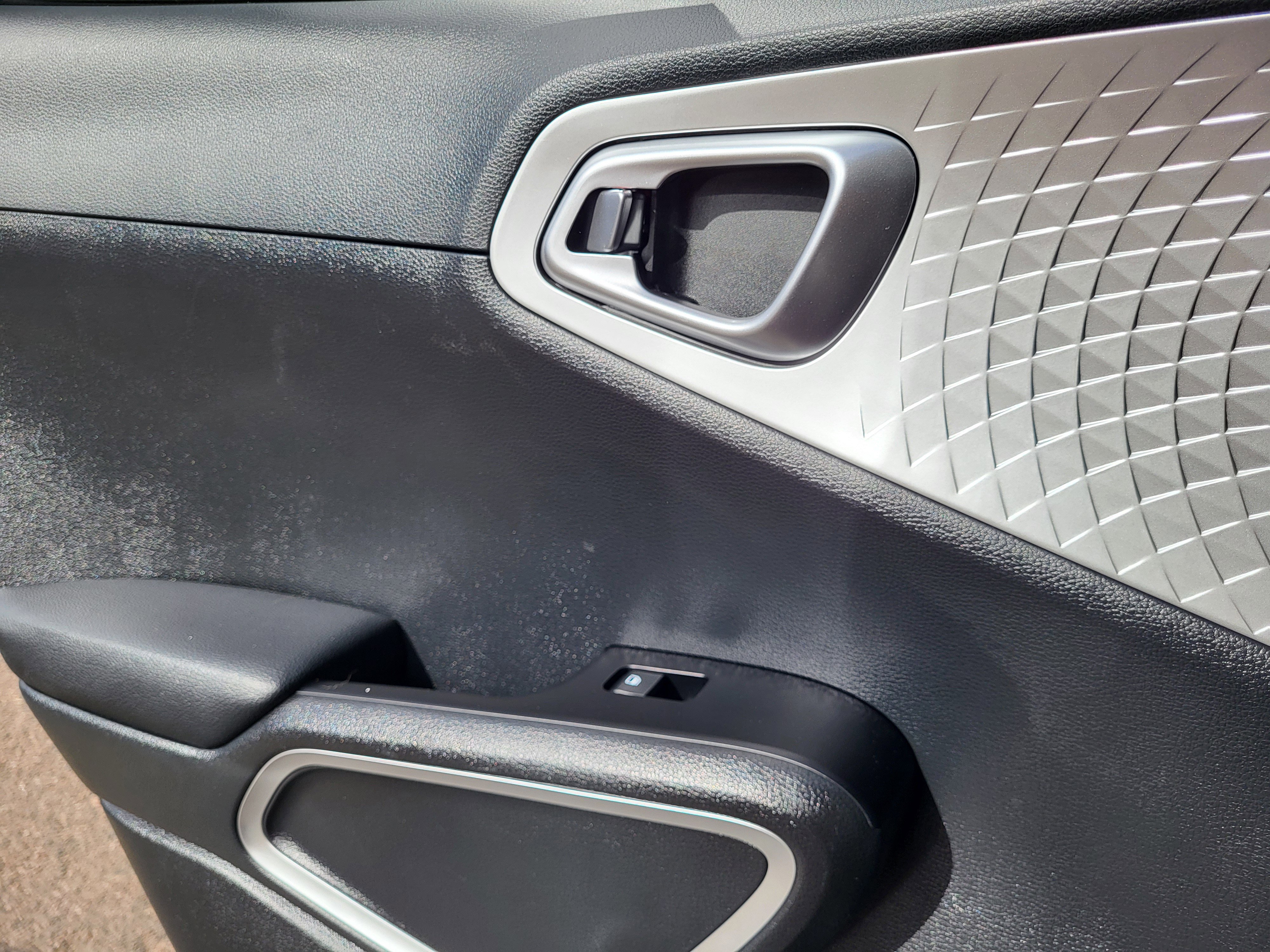 Used 2023 Kia Soul LX w/ LX Technology Package image 10